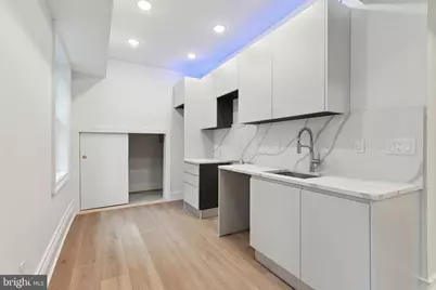 1822 Chestnut Street #3R, Philadelphia, PA 19103 - Photo 2