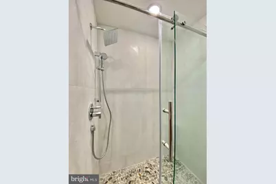 1822 Chestnut Street #3R, Philadelphia, PA 19103 - Photo 6