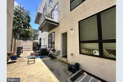 922 N 17th Street #B, Philadelphia, PA 19130 - Photo 18