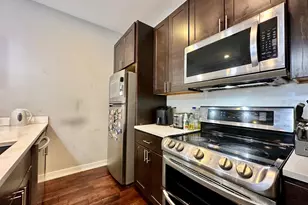 922 N 17th St, Philadelphia, PA 19130 - Photo 8