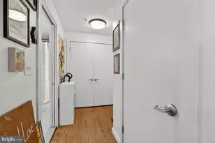 2321 Fitzwater St, Philadelphia, PA 19146 - Photo 4