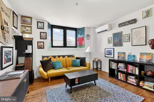 2321 Fitzwater St, Philadelphia, PA 19146 - Photo 10