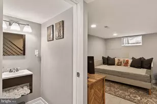1130 Latona St, Philadelphia, PA 19147 - Photo 26