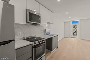 253 N 3rd St, Philadelphia, PA 19106 - Photo 2