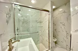 37 N 3rd St, Philadelphia, PA 19106 - Photo 2