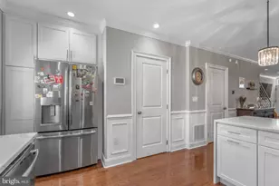 2027 Catharine St, Philadelphia, PA 19146 - Photo 12