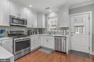 2027 Catharine St, Philadelphia, PA 19146 - Photo 10