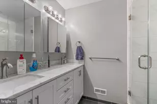 2027 Catharine St, Philadelphia, PA 19146 - Photo 32