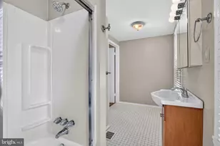 529 E Wildey St, Philadelphia, PA 19125 - Photo 24