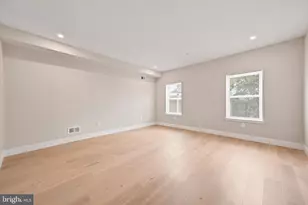 609 E Locust Ave, Philadelphia, PA 19144 - Photo 20