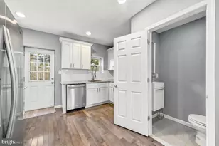 2237 Sears St, Philadelphia, PA 19146 - Photo 8