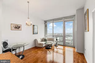 901 N Penn St, Philadelphia, PA 19123 - Photo 2