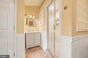 465 Green Ln, Philadelphia, PA 19128 - Photo 16