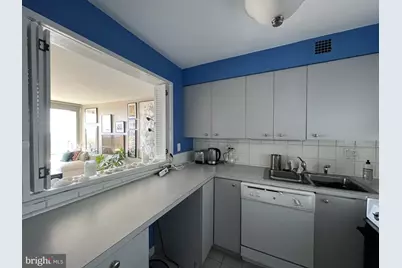 224 W Rittenhouse Square #1409, Philadelphia, PA 19103 - Photo 2