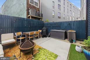 2568 Collins St, Philadelphia, PA 19125 - Photo 6