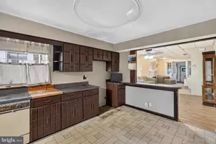 5856 Hadfield St, Philadelphia, PA 19143 - Photo 10