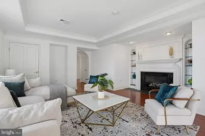 1512 Spruce Street #PH-2702, Philadelphia, PA 19102 - Photo 2