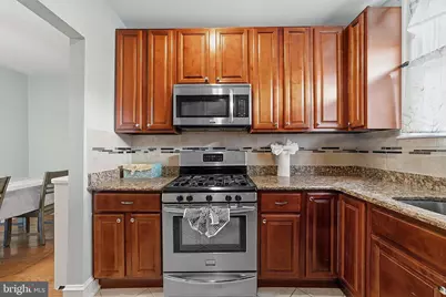 529 E Clarkson Avenue, Philadelphia, PA 19120 - Photo 10