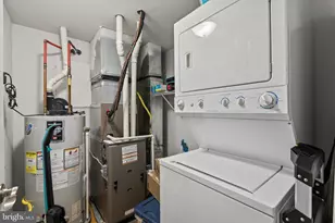 1610 Christian St, Philadelphia, PA 19146 - Photo 12