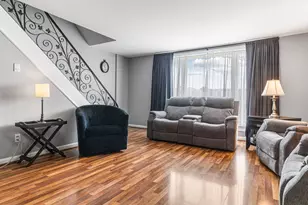 9308 Lansford St, Philadelphia, PA 19114 - Photo 4