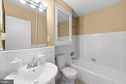 2601 Pennsylvania Avenue #106, Philadelphia, PA 19130 - Photo 12