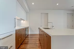 621 S 24th St, Philadelphia, PA 19146 - Photo 4
