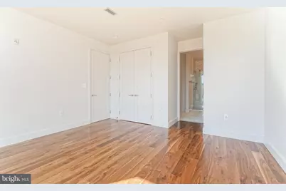 621 S 24th Street #308, Philadelphia, PA 19146 - Photo 8