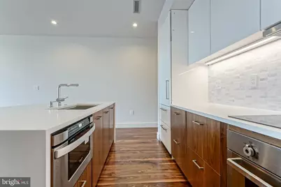621 S 24th Street #308, Philadelphia, PA 19146 - Photo 4
