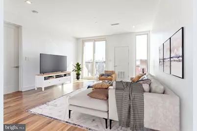 621 S 24th Street #308, Philadelphia, PA 19146 - Photo 2