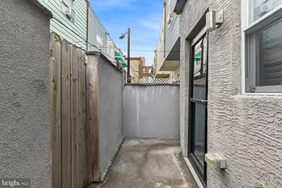2422 S Juniper Street, Philadelphia, PA 19148 - Photo 10