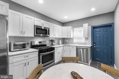 2422 S Juniper Street, Philadelphia, PA 19148 - Photo 8