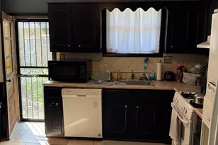 6156 Reedland St, Philadelphia, PA 19142 - Photo 4