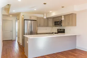 1515 Brown St, Philadelphia, PA 19130 - Photo 4