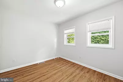 928 N. Bambrey, Philadelphia, PA 19130 - Photo 32