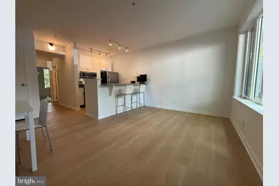182 Gay Street #303, Philadelphia, PA 19128 - Photo 4