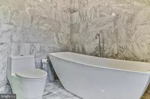 305 Green St, Philadelphia, PA 19123 - Photo 24