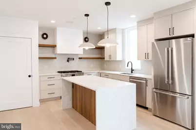 954 N 6th Street, Philadelphia, PA 19123 - Photo 8