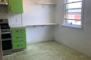 2021 Glenview St, Philadelphia, PA 19149 - Photo 10