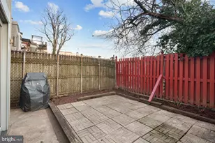 2918 Cambridge St, Philadelphia, PA 19130 - Photo 12