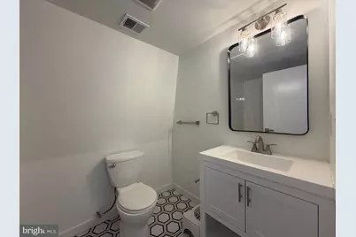 240 E Girard Avenue #8, Philadelphia, PA 19125 - Photo 6