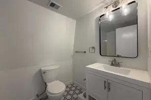 240 E Girard Ave, Philadelphia, PA 19125 - Photo 6