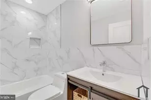 3259 N 13th St, Philadelphia, PA 19140 - Photo 12