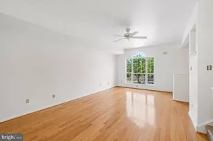 321 Sage Ln, Philadelphia, PA 19128 - Photo 6