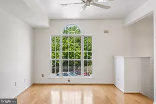 321 Sage Ln, Philadelphia, PA 19128 - Photo 4