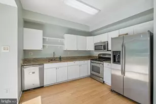 321 Sage Ln, Philadelphia, PA 19128 - Photo 12