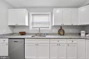 3611 Whitehall Ln, Philadelphia, PA 19114 - Photo 8