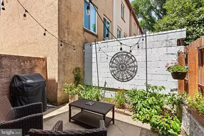 2413 Aspen Street, Philadelphia, PA 19130 - Photo 6