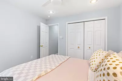 2413 Aspen Street, Philadelphia, PA 19130 - Photo 8