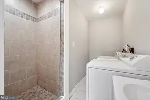 2200 Coral St, Philadelphia, PA 19125 - Photo 8