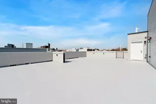 2520 N Front St, Philadelphia, PA 19133 - Photo 10